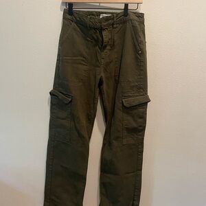 Zara Green Cargo Pants with Utility Design
